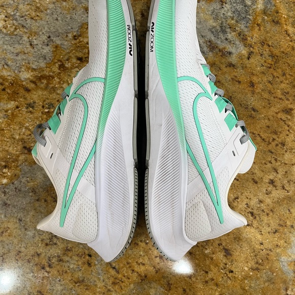 Nike Pegasus 38 size 10.5 - Picture 8 of 9
